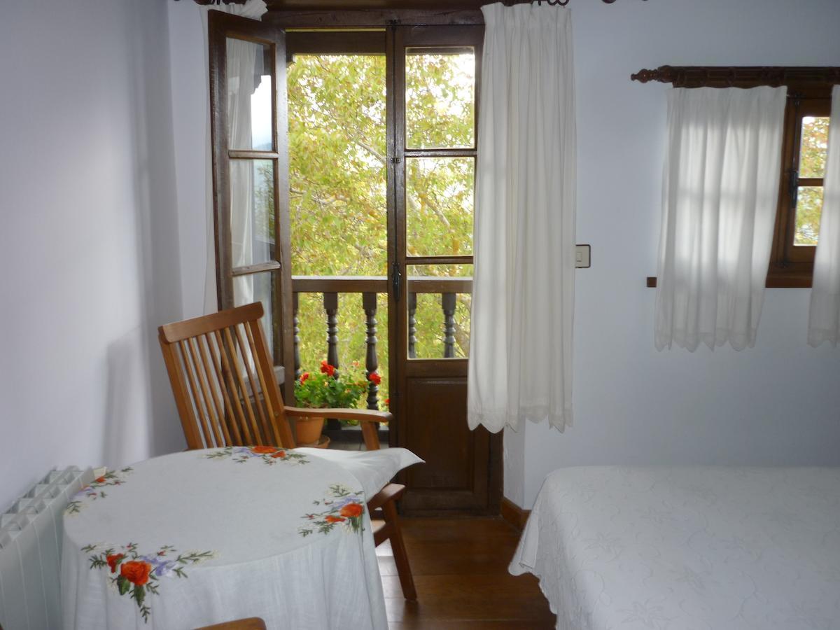 Posada Torcaz Cahecho Room photo