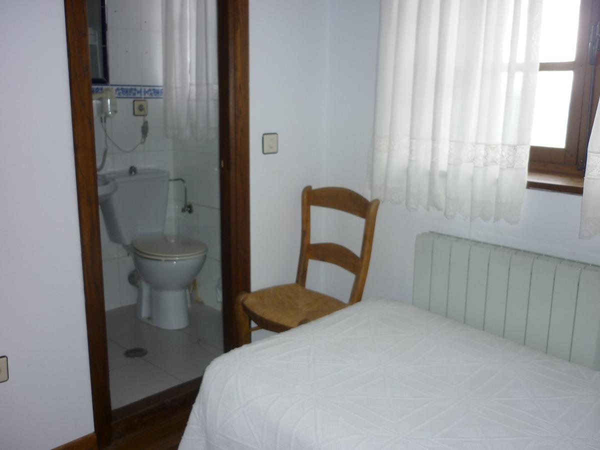 Posada Torcaz Cahecho Room photo